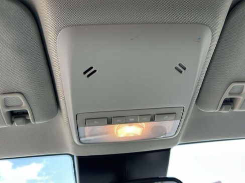 Used 2021 Buick Encore Preferred FWD image 27