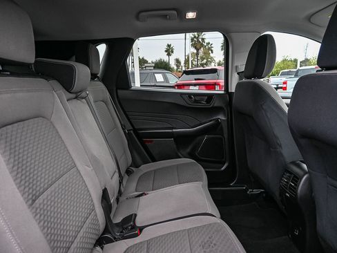 Used 2022 Ford Escape SE w/ SE Sport Appearance Package image 20