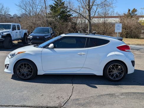 Used 2016 Hyundai Veloster Turbo w/ Option Group 04 image 2