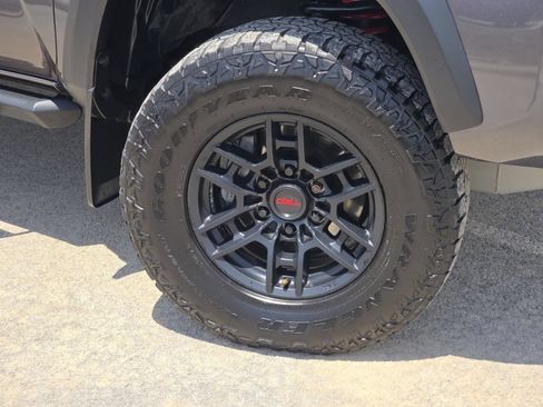 Used 2021 Toyota Tacoma TRD Pro AWD/4WD image 10