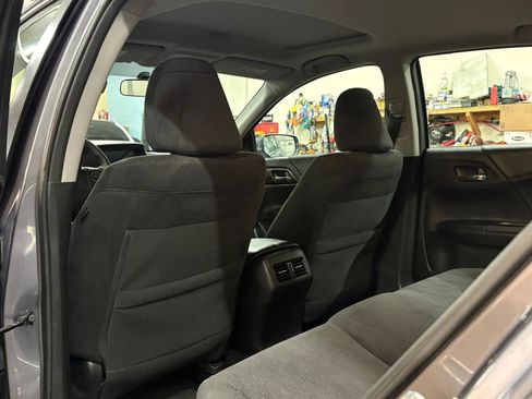 Used 2015 Honda Accord EX image 26