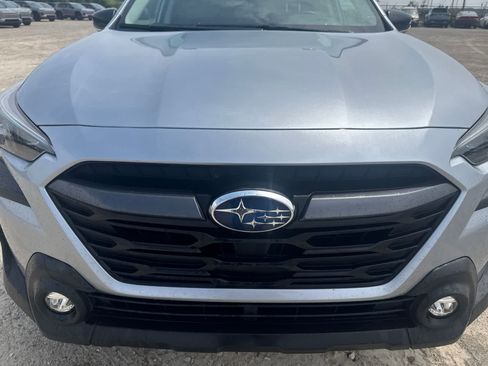 Used 2024 Subaru Outback Premium AWD/4WD image 3
