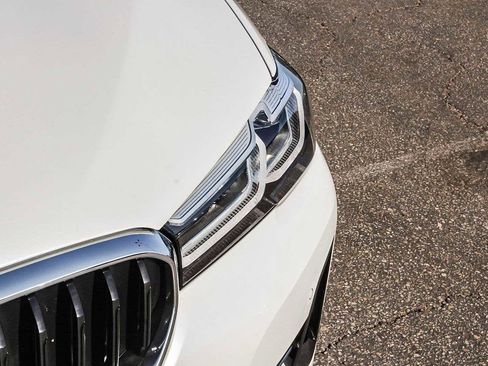 Certified 2023 BMW 530e w/ Premium Package image 10