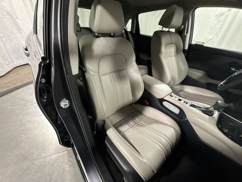 Used 2023 Honda HR-V EX-L image 32