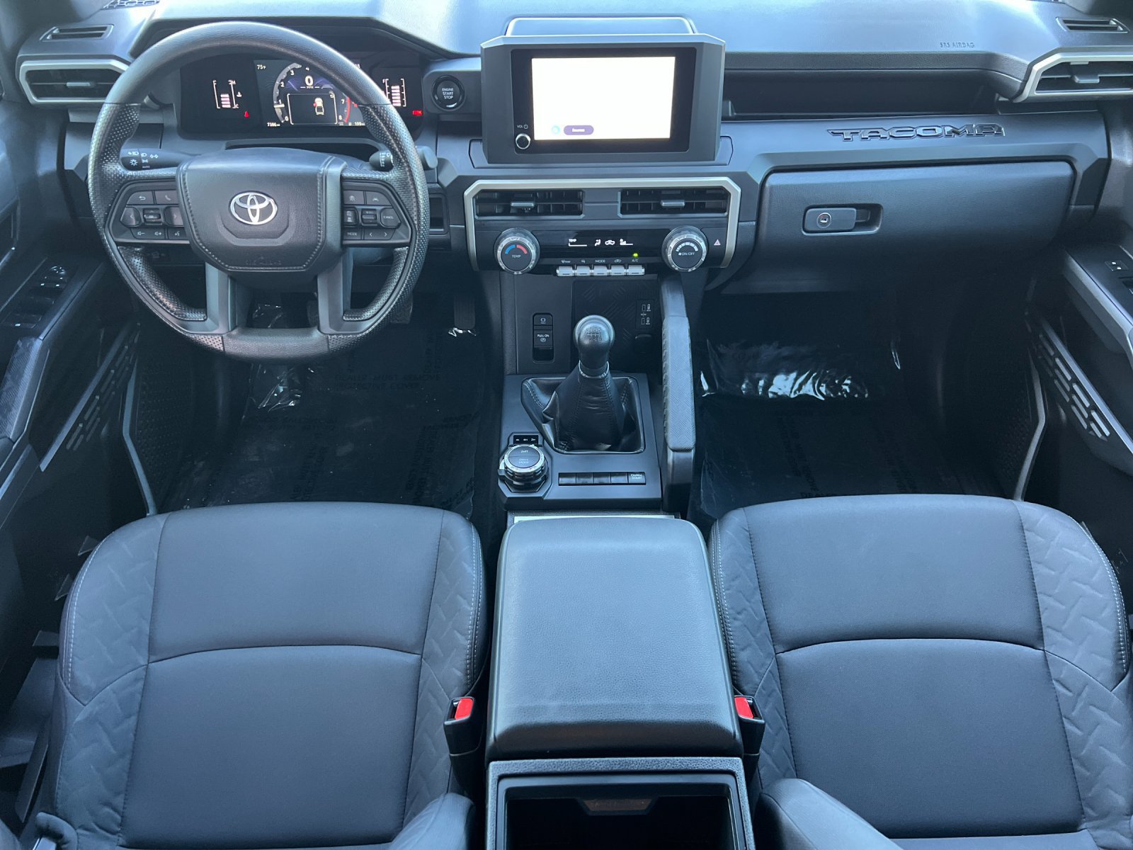 Used 2025 Toyota Tacoma SR AWD/4WD image 12