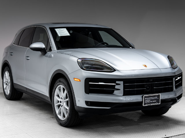 Certified 2026 Porsche Cayenne AWD/4WD image 28