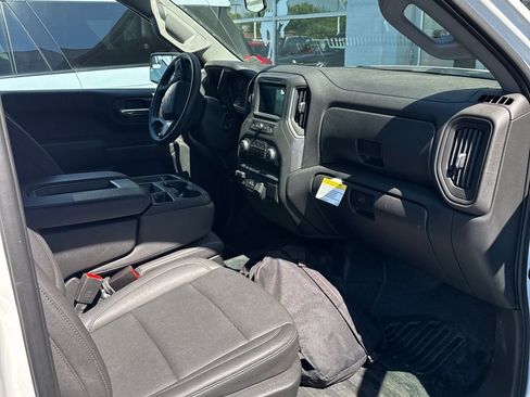 Used 2025 Chevrolet Silverado 1500 W/T w/ WT Value Package AWD/4WD image 9