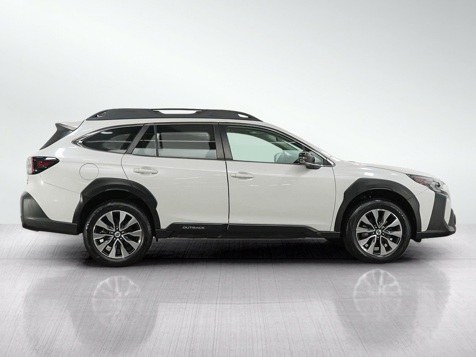 Used 2024 Subaru Outback Limited XT AWD/4WD image 6