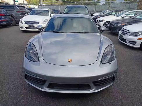 Used 2018 Porsche 718 Cayman image 1