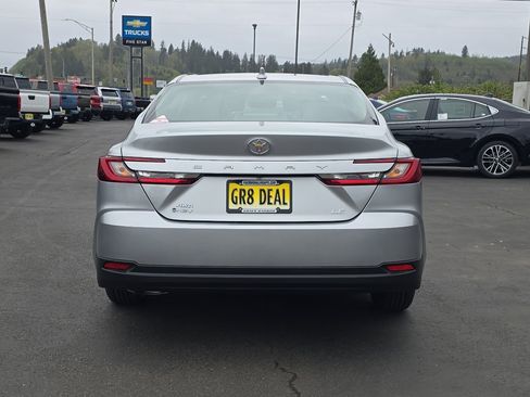 New 2026 Toyota Camry LE AWD/4WD image 8