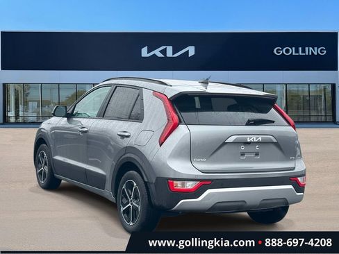 Certified 2025 Kia Niro EX FWD image 4