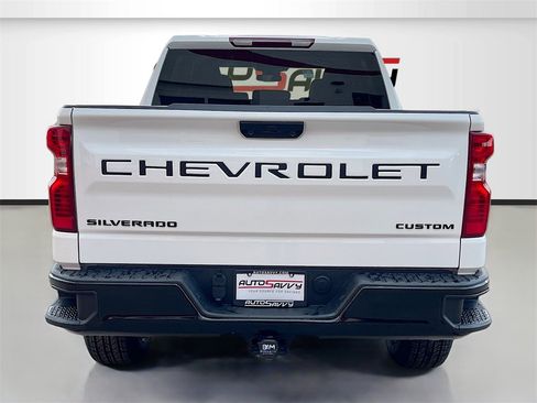 Used 2024 Chevrolet Silverado 1500 Custom Trail Boss w/ Turbomax Blackout Package image 6