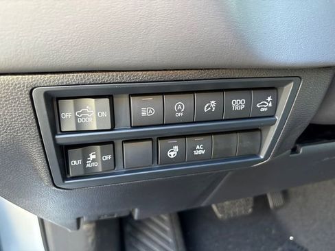 New 2026 Toyota Tundra Platinum AWD/4WD image 16