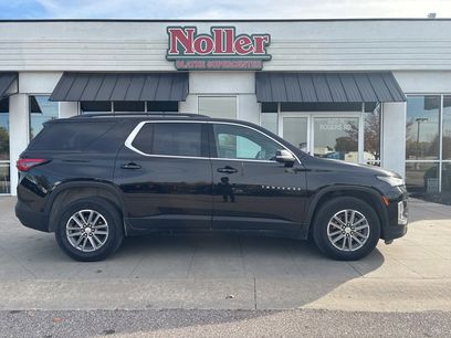 Used 2023 Chevrolet Traverse LT