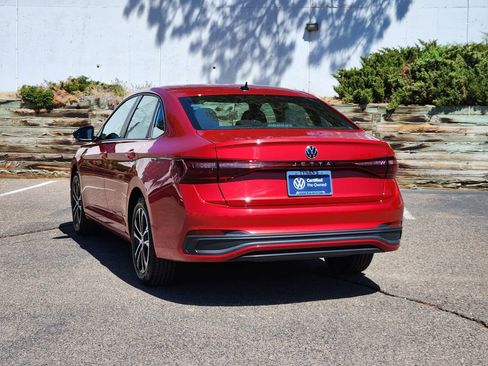Certified 2025 Volkswagen Jetta Sport FWD image 5
