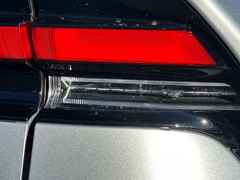 New 2026 Toyota Prius XLE FWD image 29