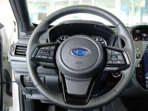 Used 2025 Subaru Forester Premium image 14