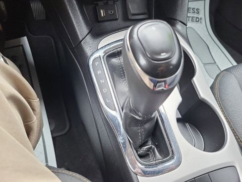 Used 2018 Chevrolet Cruze LS image 13