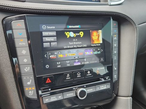 Used 2025 INFINITI QX55 Essential AWD/4WD image 24