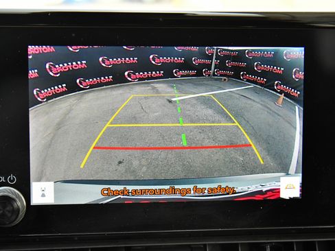 Used 2023 Toyota RAV4 XLE image 19