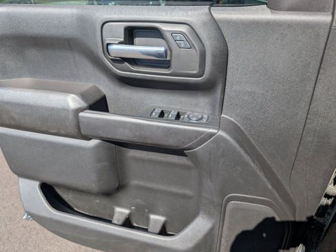 Used 2025 Chevrolet Silverado 1500 Custom Trail Boss AWD/4WD image 14