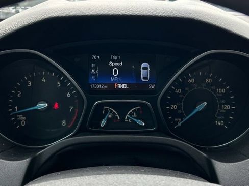 Used 2016 Ford Focus SE FWD image 29