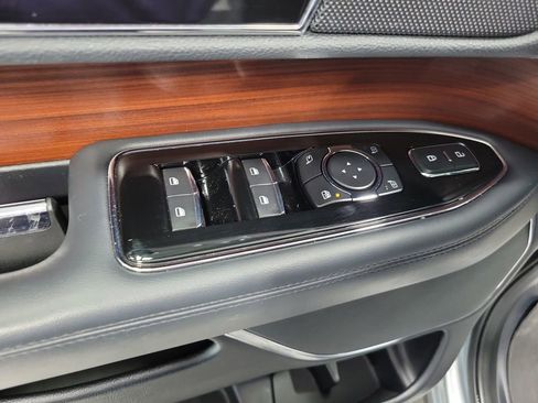 Used 2022 Lincoln Navigator Reserve image 39