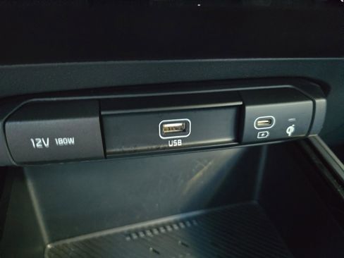 Used 2023 Kia Niro EX image 27