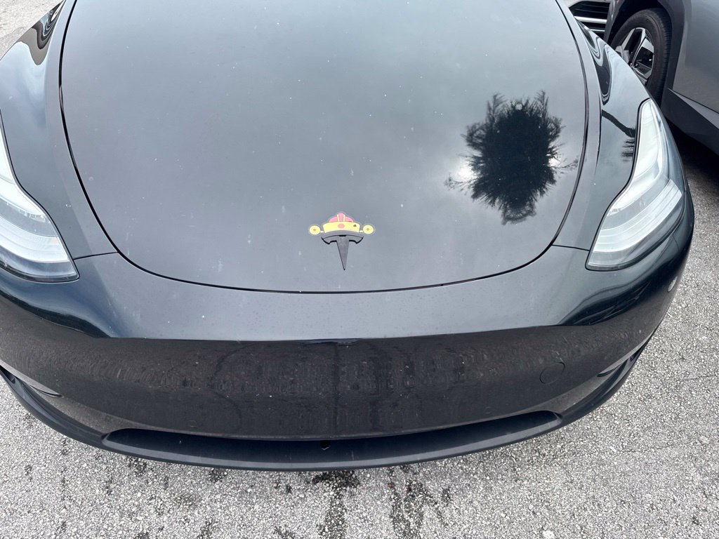 Used 2022 Tesla Model Y Long Range AWD/4WD image 9