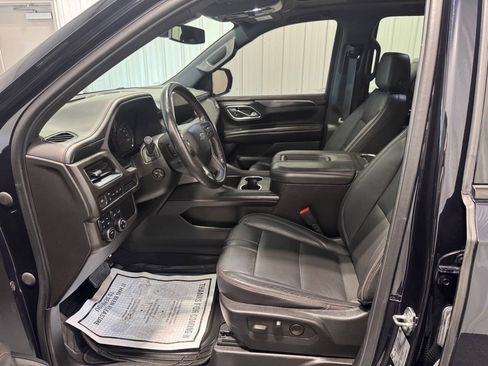 Used 2021 Chevrolet Tahoe RST w/ Luxury Package AWD/4WD image 11