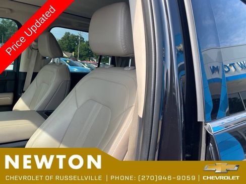 Used 2023 Ford Expedition Limited AWD/4WD image 5