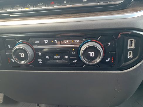 Used 2022 Chevrolet Silverado 1500 RST w/ Protection Package image 13