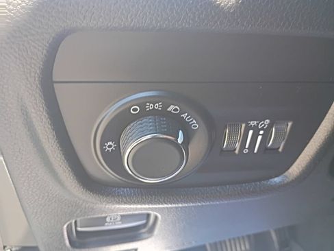 Used 2023 Jeep Grand Cherokee L Laredo AWD/4WD image 18