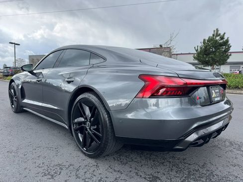 Used 2022 Audi RS e-tron GT w/ Year 1 Package image 6