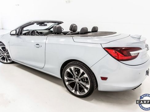 Used 2019 Buick Cascada Premium image 4