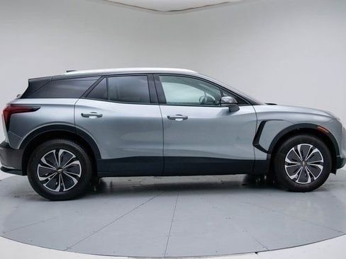 New 2026 Chevrolet Blazer EV LT image 9