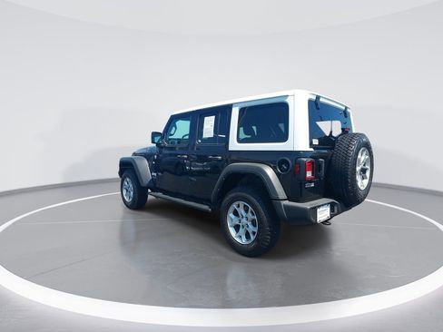 Used 2021 Jeep Wrangler Unlimited Sport AWD/4WD image 6