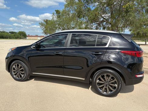 Used 2018 Kia Sportage EX w/ EX Sport Appearance Package FWD image 12