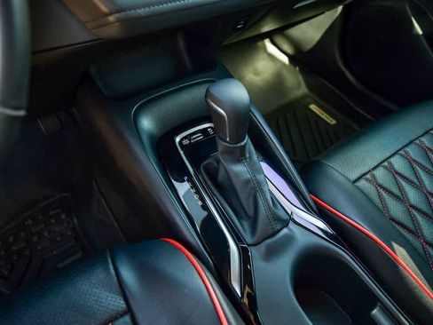 Used 2023 Toyota Corolla SE w/ SE Premium Package image 21