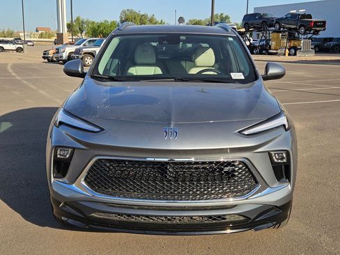 Used 2025 Buick Encore GX Sport Touring FWD image 8