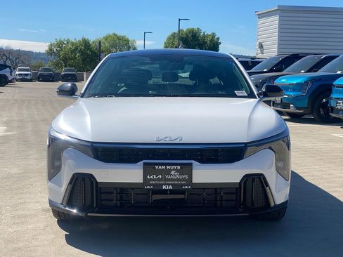 New 2025 Kia K4 EX w/ GT-Line Sunroof Package FWD image 9