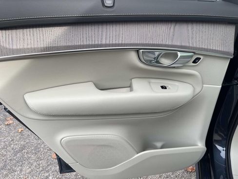 New 2026 Volvo XC90 B6 Ultra image 19