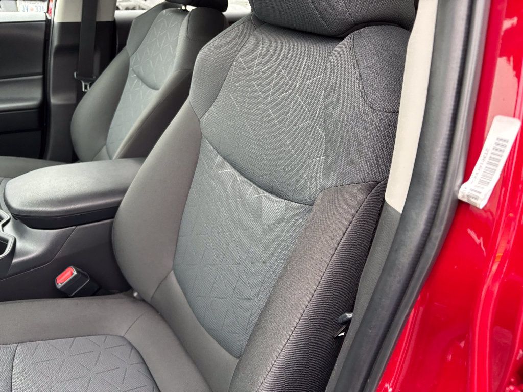 Certified 2025 Toyota RAV4 XLE AWD/4WD image 18