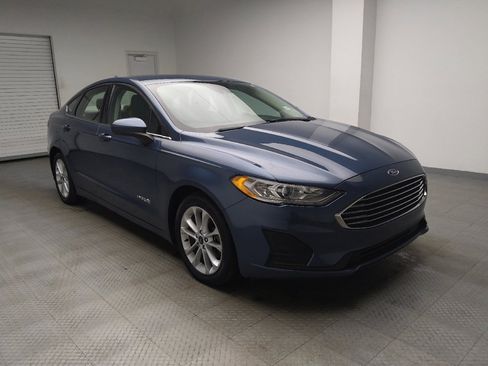 Used 2019 Ford Fusion SE image 13