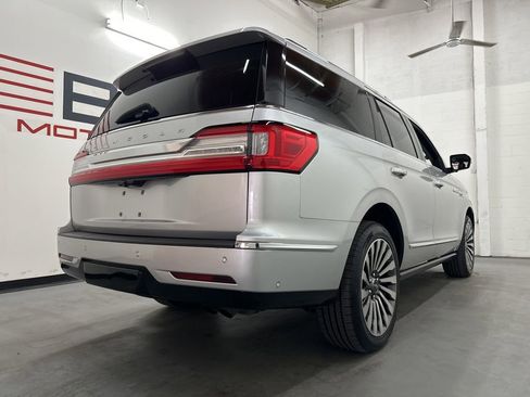 Used 2019 Lincoln Navigator Reserve AWD/4WD image 9