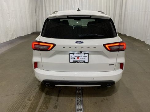Used 2023 Ford Escape ST-Line Select w/ Tech Pack #2 image 4