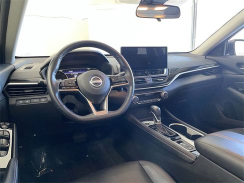 Certified 2024 Nissan Altima 2.0 SR image 17
