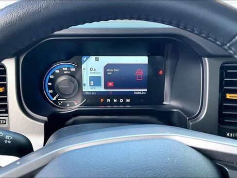 Used 2024 Ford Bronco Badlands image 13