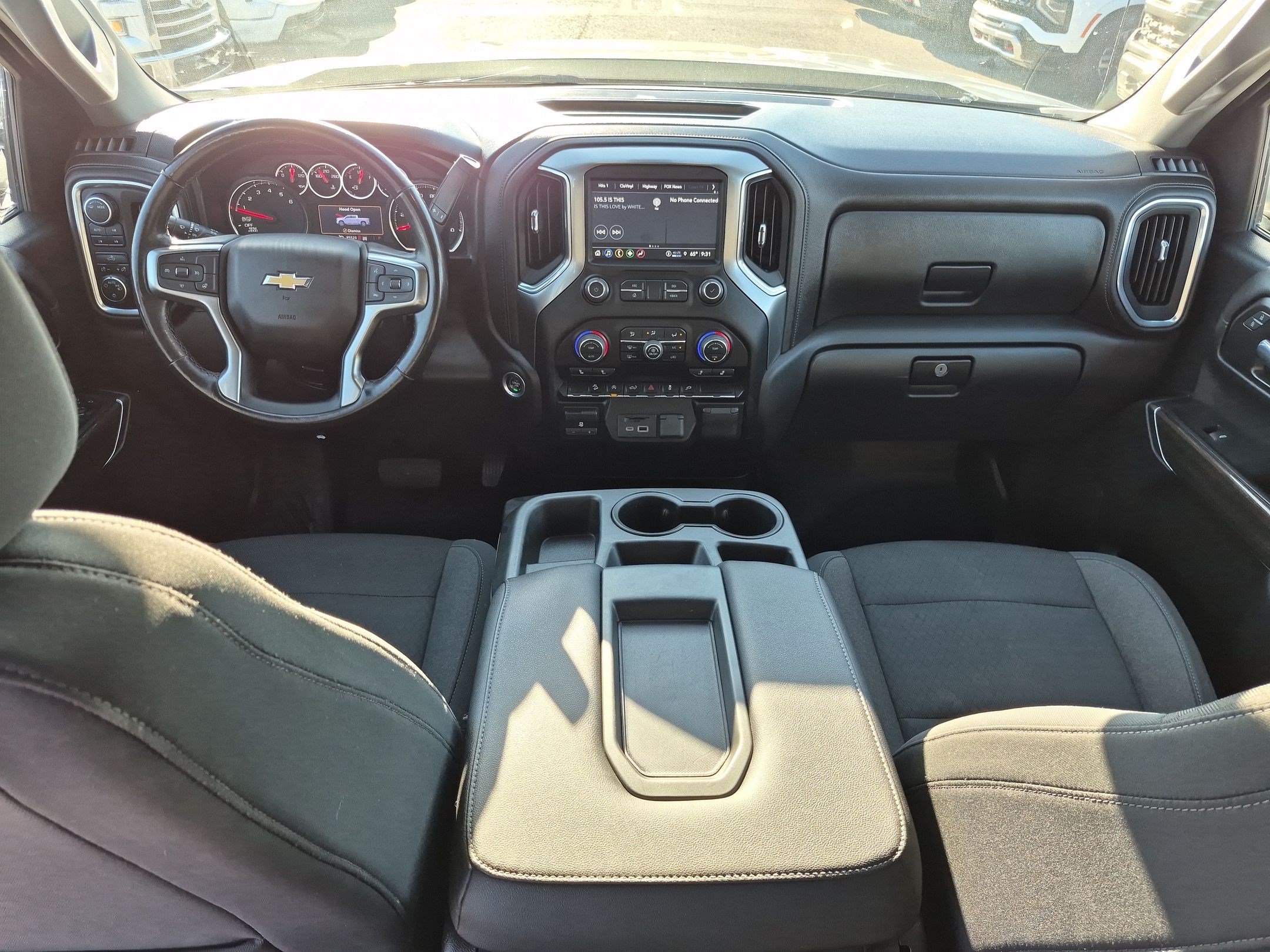 Used 2022 Chevrolet Silverado 1500 LT AWD/4WD image 27