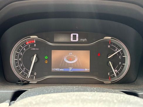 Used 2017 Honda Pilot Touring image 14